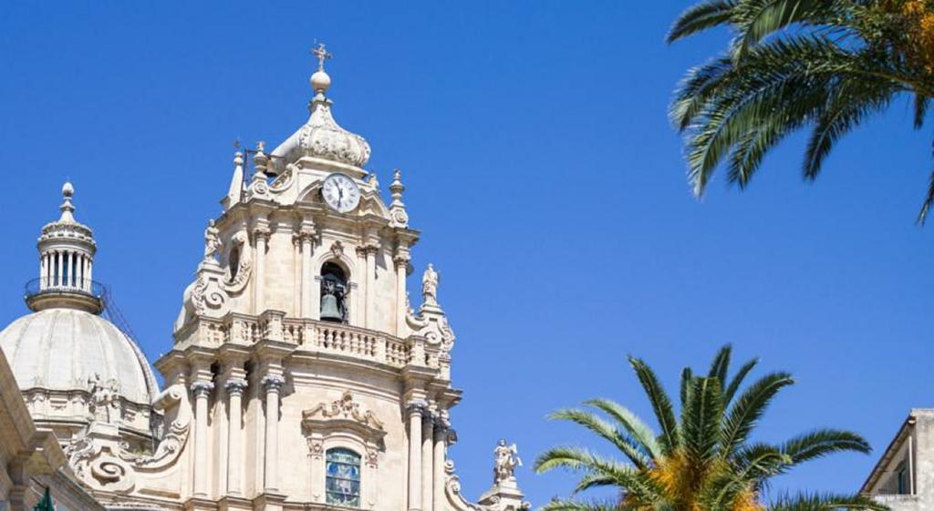 La Voce Del Violino Acomodação com café da manhã Ragusa Exterior foto
